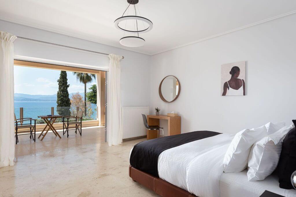 Eretria Luxurious Seafront Villa
