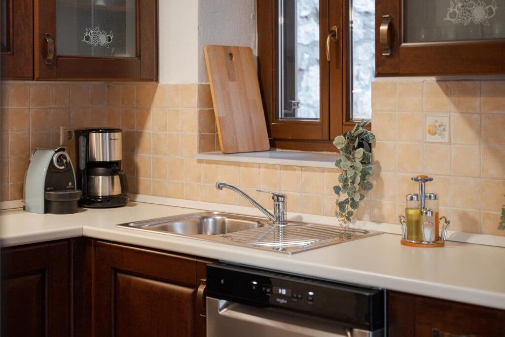 Parnassus Woodstone Chalet