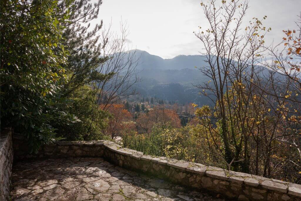 Parnassus Woodstone Chalet